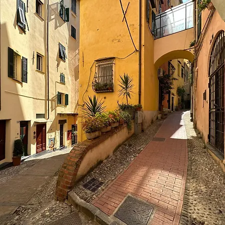 Apartment Historic Center In *